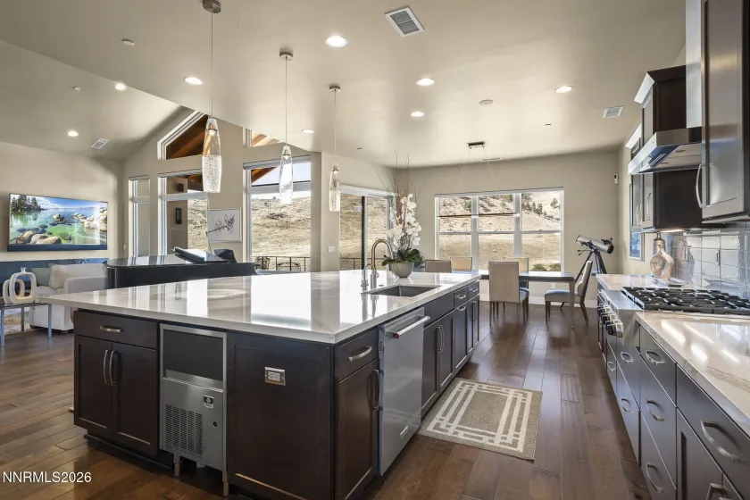 4856 Sierra Pine, Reno, Nevada 89519, 5 Bedrooms Bedrooms, ,5 BathroomsBathrooms,Residential,Residential,Sierra Pine,260002828