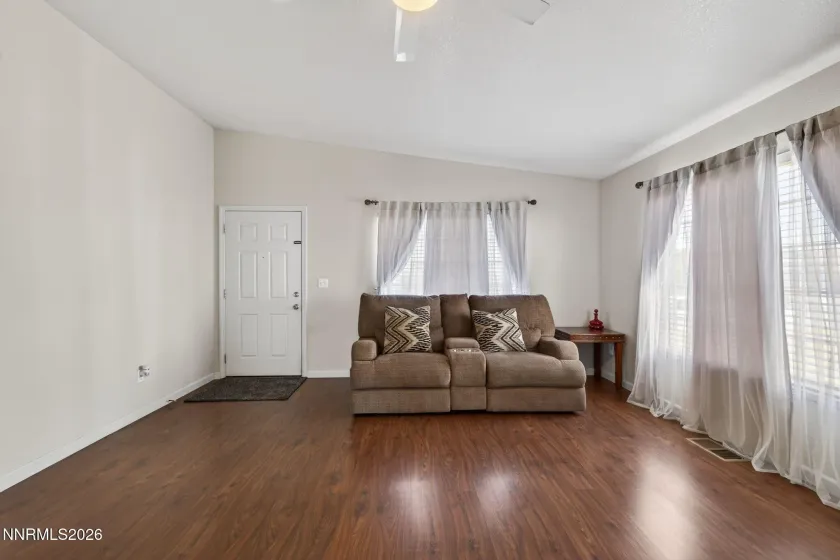 7385 Matisse, Sun Valley, Nevada 89433, 4 Bedrooms Bedrooms, ,2 BathroomsBathrooms,Residential,Residential,Matisse,260002833