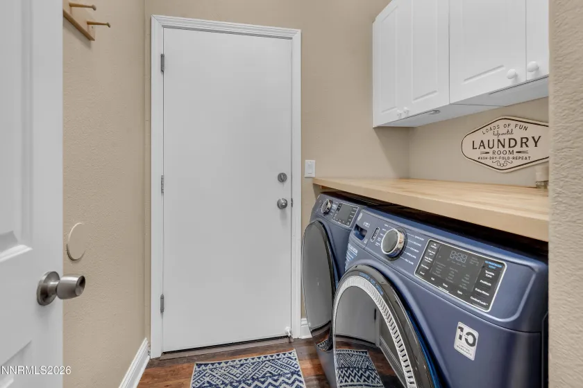 3288 Genil, Sparks, Nevada 89436, 3 Bedrooms Bedrooms, ,2 BathroomsBathrooms,Residential,Residential,Genil,260002835