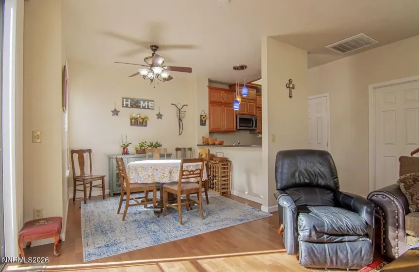 4335 Leeward, Reno, Nevada 89502, 2 Bedrooms Bedrooms, ,3 BathroomsBathrooms,Residential,Residential,Leeward,260002836