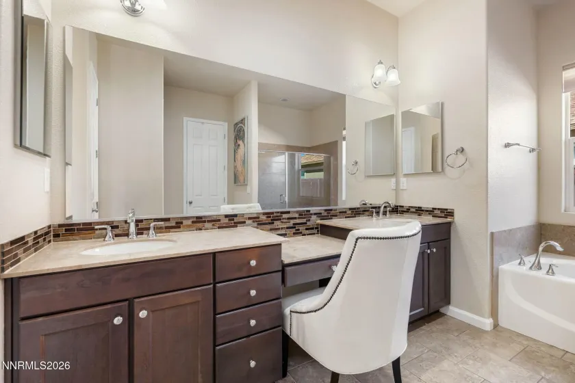 11765 Terra Linda, Sparks, Nevada 89441, 4 Bedrooms Bedrooms, ,3 BathroomsBathrooms,Residential,Residential,Terra Linda,260002842