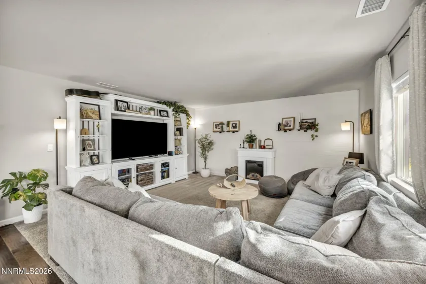 8854 Finnsech, Reno, Nevada 89506, 4 Bedrooms Bedrooms, ,3 BathroomsBathrooms,Residential,Residential,Finnsech,260002845