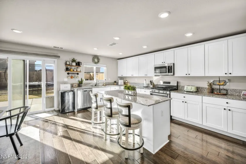 8854 Finnsech, Reno, Nevada 89506, 4 Bedrooms Bedrooms, ,3 BathroomsBathrooms,Residential,Residential,Finnsech,260002845