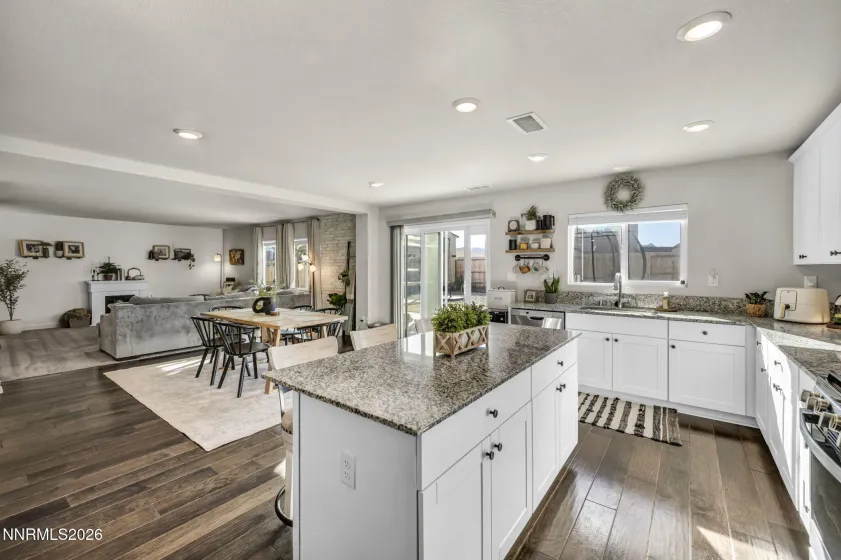 8854 Finnsech, Reno, Nevada 89506, 4 Bedrooms Bedrooms, ,3 BathroomsBathrooms,Residential,Residential,Finnsech,260002845