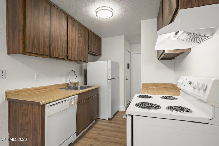 4608 Neil, Reno, Nevada 89502, 1 Bedroom Bedrooms, ,1 BathroomBathrooms,Residential,Residential,Neil,260002846