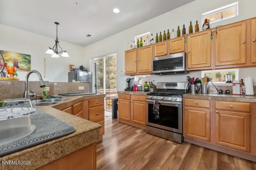 561 Tarn, Reno, Nevada 89503, 4 Bedrooms Bedrooms, ,4 BathroomsBathrooms,Residential,Residential,Tarn,260002847