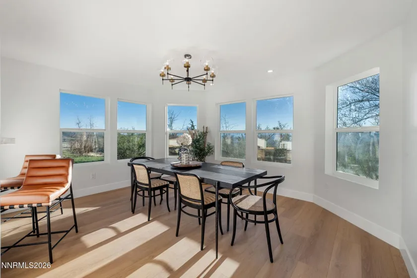 680 Rowe, Sparks, Nevada 89441, 4 Bedrooms Bedrooms, ,3 BathroomsBathrooms,Residential,Residential,Rowe,260002848