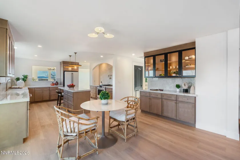 680 Rowe, Sparks, Nevada 89441, 4 Bedrooms Bedrooms, ,3 BathroomsBathrooms,Residential,Residential,Rowe,260002848