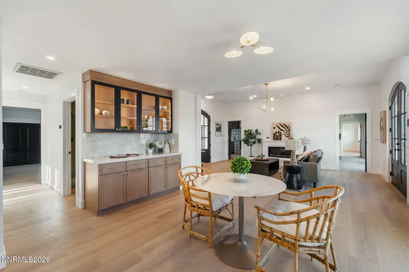 680 Rowe, Sparks, Nevada 89441, 4 Bedrooms Bedrooms, ,3 BathroomsBathrooms,Residential,Residential,Rowe,260002848