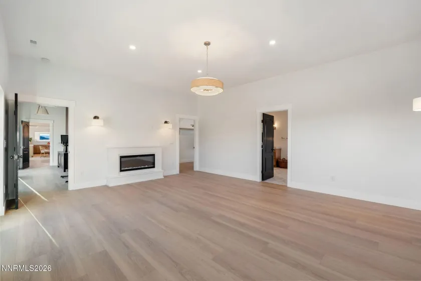 680 Rowe, Sparks, Nevada 89441, 4 Bedrooms Bedrooms, ,3 BathroomsBathrooms,Residential,Residential,Rowe,260002848