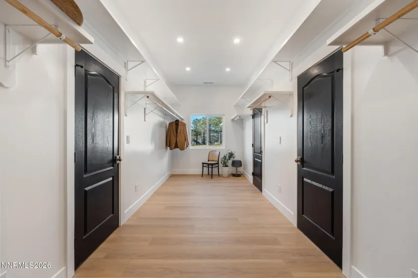 680 Rowe, Sparks, Nevada 89441, 4 Bedrooms Bedrooms, ,3 BathroomsBathrooms,Residential,Residential,Rowe,260002848