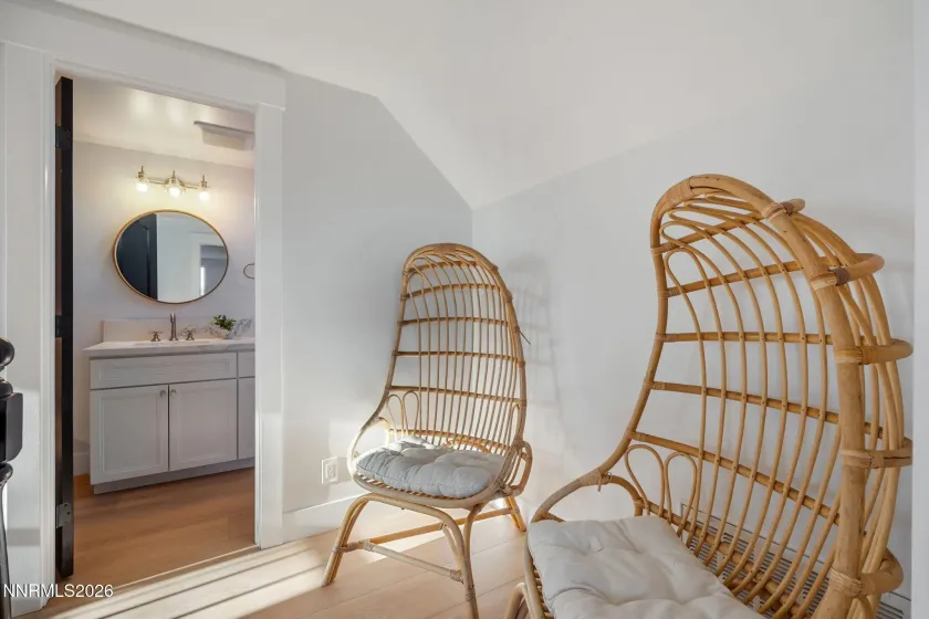 680 Rowe, Sparks, Nevada 89441, 4 Bedrooms Bedrooms, ,3 BathroomsBathrooms,Residential,Residential,Rowe,260002848