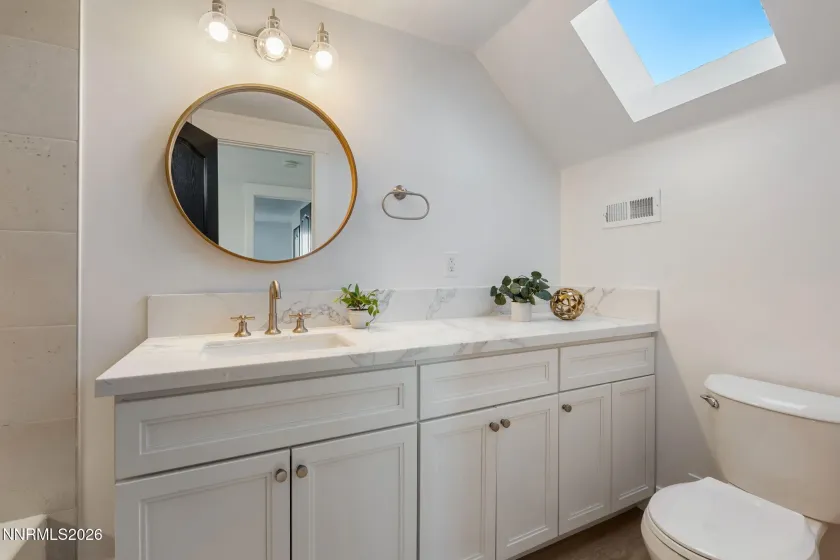 680 Rowe, Sparks, Nevada 89441, 4 Bedrooms Bedrooms, ,3 BathroomsBathrooms,Residential,Residential,Rowe,260002848