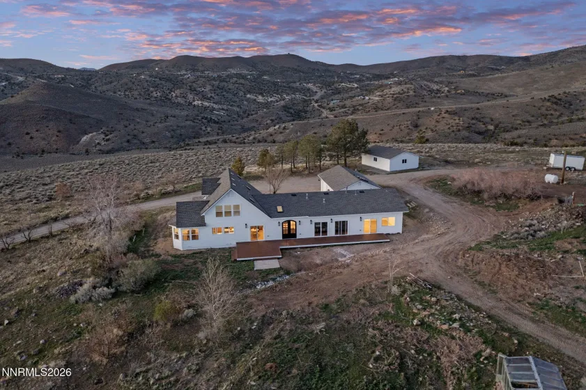 680 Rowe, Sparks, Nevada 89441, 4 Bedrooms Bedrooms, ,3 BathroomsBathrooms,Residential,Residential,Rowe,260002848