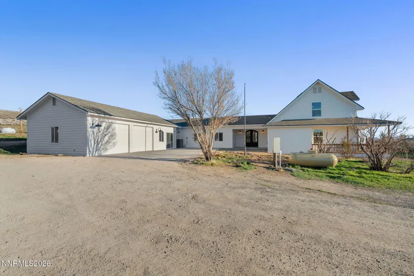 680 Rowe, Sparks, Nevada 89441, 4 Bedrooms Bedrooms, ,3 BathroomsBathrooms,Residential,Residential,Rowe,260002848