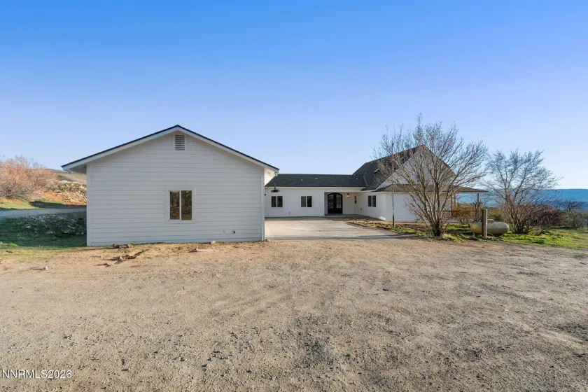 680 Rowe, Sparks, Nevada 89441, 4 Bedrooms Bedrooms, ,3 BathroomsBathrooms,Residential,Residential,Rowe,260002848