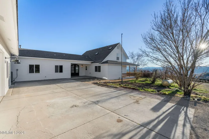 680 Rowe, Sparks, Nevada 89441, 4 Bedrooms Bedrooms, ,3 BathroomsBathrooms,Residential,Residential,Rowe,260002848