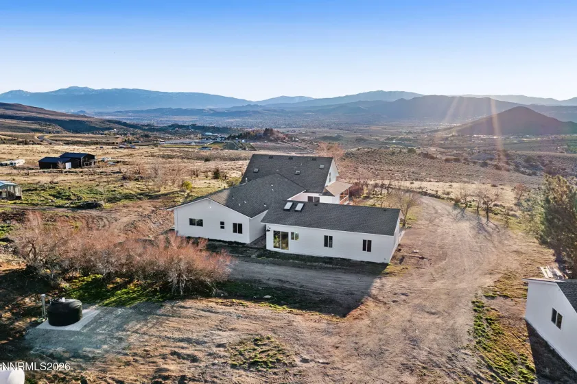 680 Rowe, Sparks, Nevada 89441, 4 Bedrooms Bedrooms, ,3 BathroomsBathrooms,Residential,Residential,Rowe,260002848