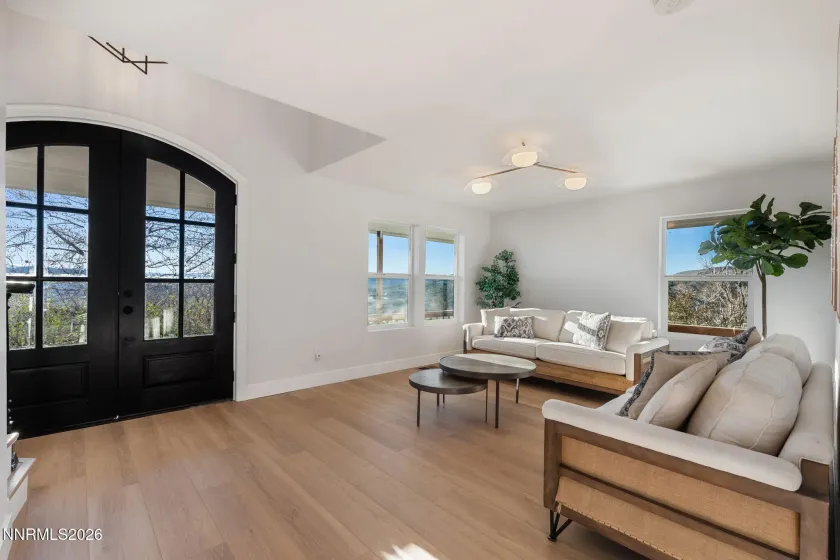 680 Rowe, Sparks, Nevada 89441, 4 Bedrooms Bedrooms, ,3 BathroomsBathrooms,Residential,Residential,Rowe,260002848