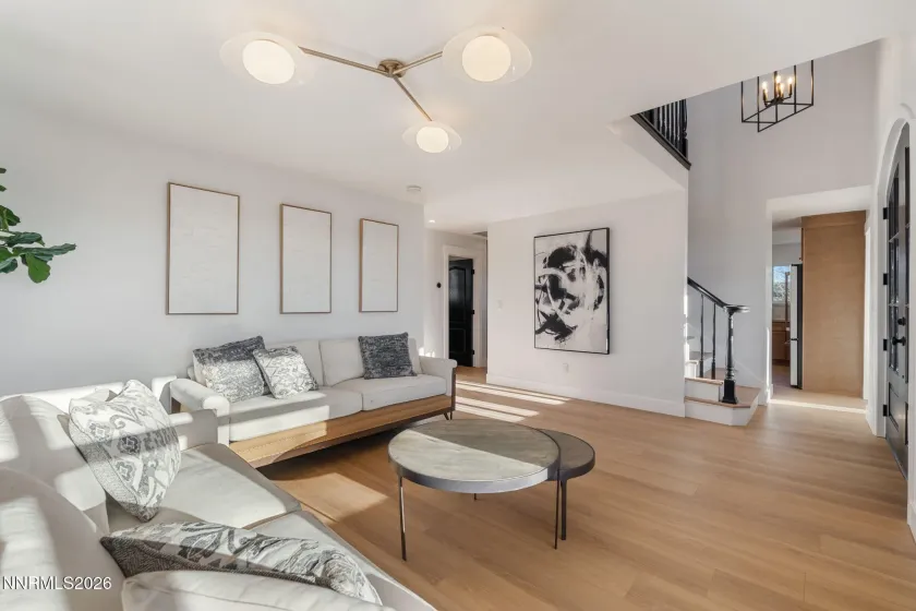 680 Rowe, Sparks, Nevada 89441, 4 Bedrooms Bedrooms, ,3 BathroomsBathrooms,Residential,Residential,Rowe,260002848