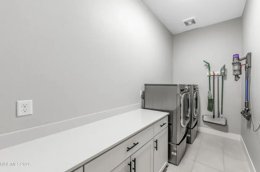 971 Little Star, Reno, Nevada 89511, 4 Bedrooms Bedrooms, ,4 BathroomsBathrooms,Residential,Residential,Little Star,260002854