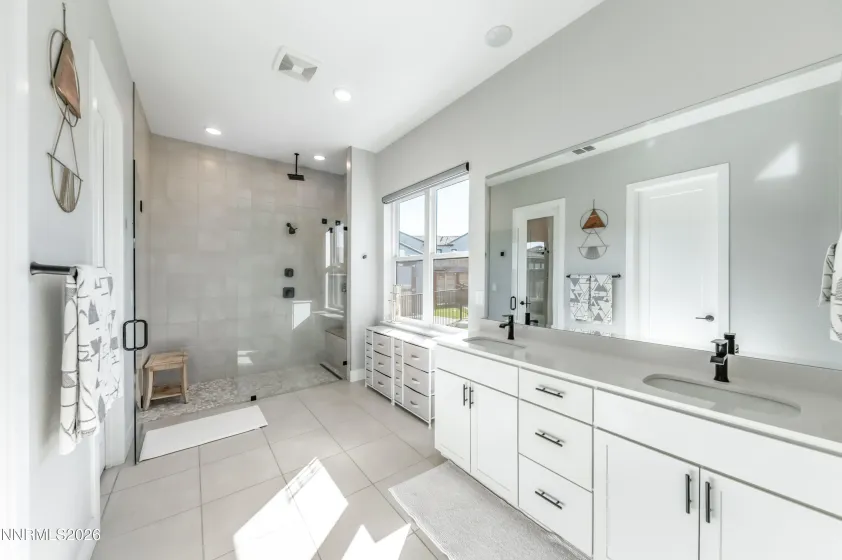 971 Little Star, Reno, Nevada 89511, 4 Bedrooms Bedrooms, ,4 BathroomsBathrooms,Residential,Residential,Little Star,260002854