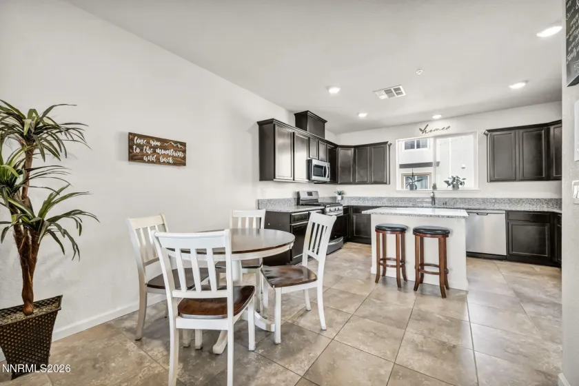 3201 Sterling Ridge, Sparks, Nevada 89431, 2 Bedrooms Bedrooms, ,3 BathroomsBathrooms,Residential,Residential,Sterling Ridge,260002856