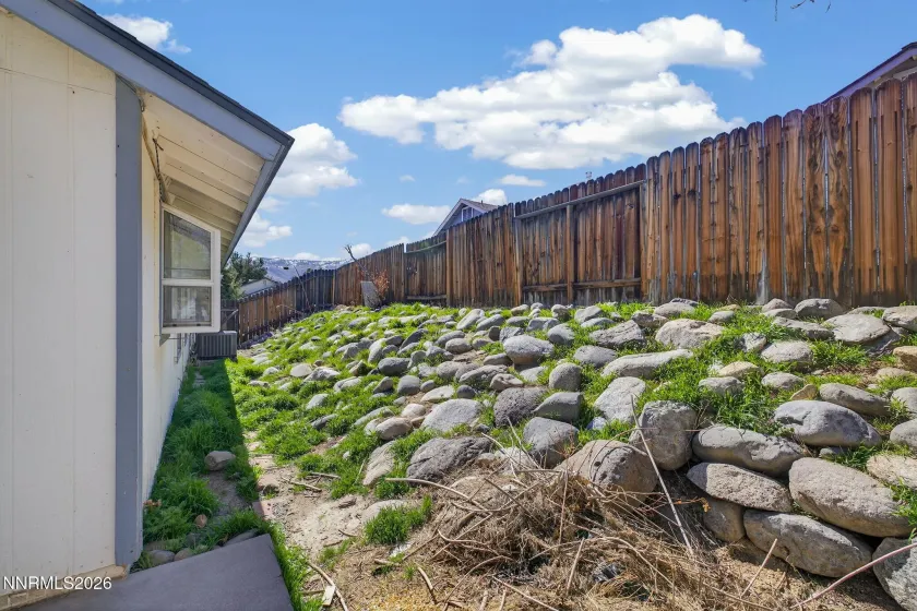 6331 Chesterfield, Reno, Nevada 89523, 3 Bedrooms Bedrooms, ,2 BathroomsBathrooms,Residential,Residential,Chesterfield,260002861