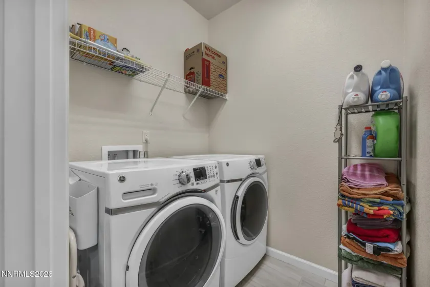 974 End, Carson City, Nevada 89701, 2 Bedrooms Bedrooms, ,3 BathroomsBathrooms,Residential,Residential,End,260002860