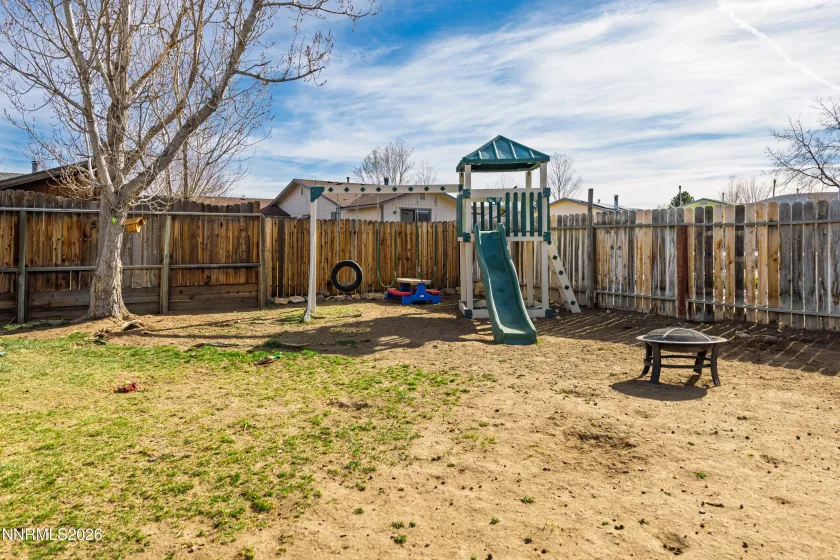 1352 Leonard, Gardnerville, Nevada 89460, 3 Bedrooms Bedrooms, ,2 BathroomsBathrooms,Residential,Residential,Leonard,260002862