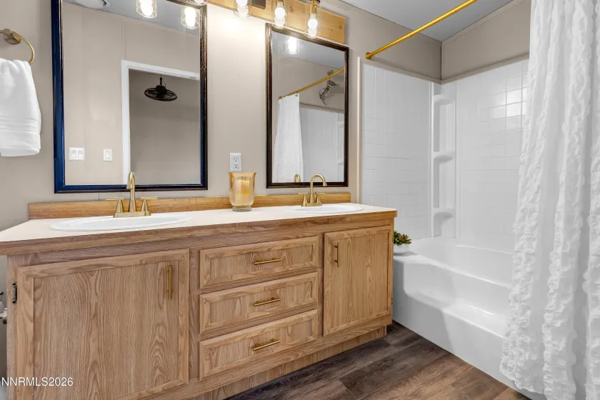 3620 Esmeralda, Washoe Valley, Nevada 89704, 3 Bedrooms Bedrooms, ,2 BathroomsBathrooms,Residential,Residential,Esmeralda,260001756