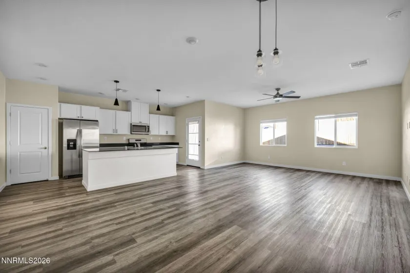 1664 Picetti Way, Fernley, Nevada 89408, 3 Bedrooms Bedrooms, ,2 BathroomsBathrooms,Residential,Residential,Picetti Way,260002868