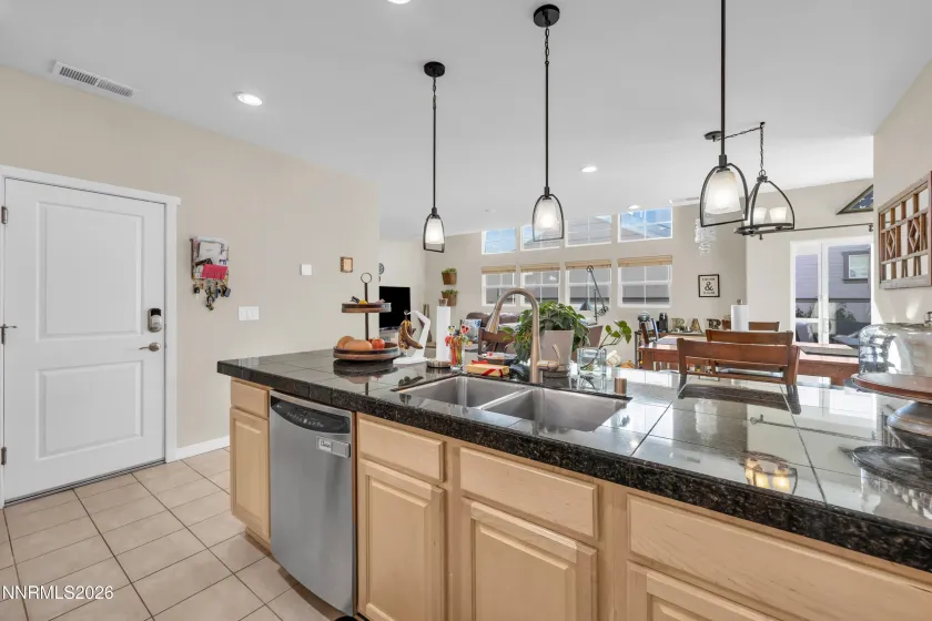 1180 Fairway Vista, Sparks, Nevada 89436, 2 Bedrooms Bedrooms, ,3 BathroomsBathrooms,Residential,Residential,Fairway Vista,260002872