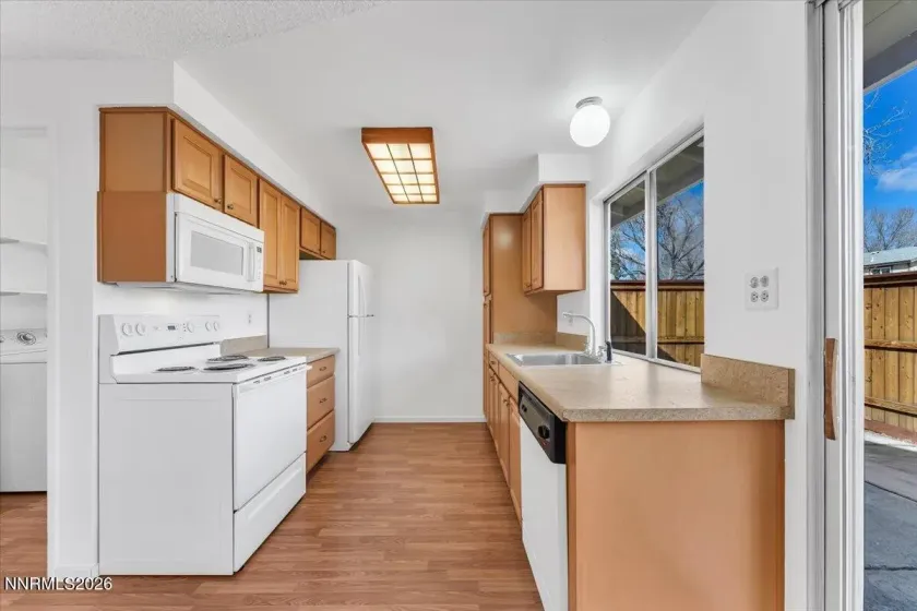 909 Mesa Ridge, Sparks, Nevada 89434, 2 Bedrooms Bedrooms, ,1 BathroomBathrooms,Residential,Residential,Mesa Ridge,260002864