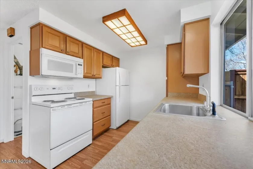 909 Mesa Ridge, Sparks, Nevada 89434, 2 Bedrooms Bedrooms, ,1 BathroomBathrooms,Residential,Residential,Mesa Ridge,260002864