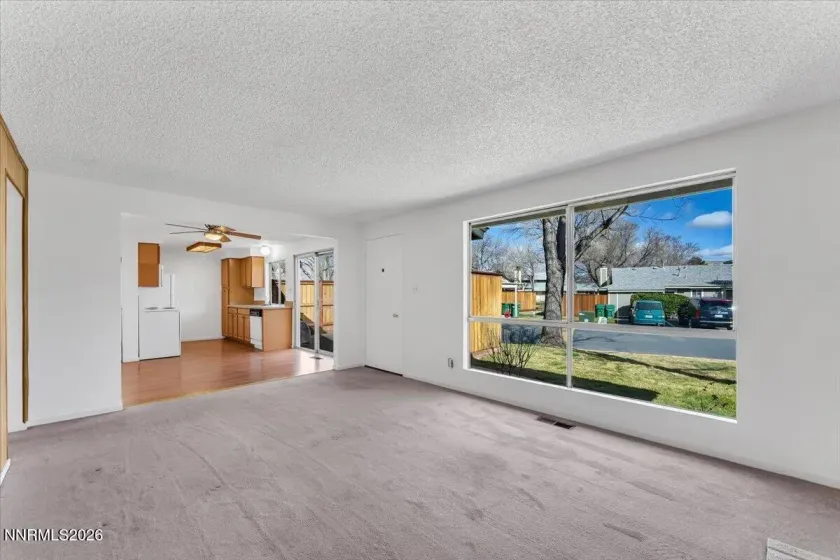 909 Mesa Ridge, Sparks, Nevada 89434, 2 Bedrooms Bedrooms, ,1 BathroomBathrooms,Residential,Residential,Mesa Ridge,260002864