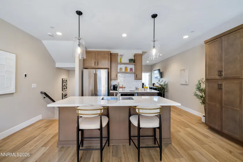 3812 Lakeside, Reno, Nevada 89509, 3 Bedrooms Bedrooms, ,4 BathroomsBathrooms,Residential,Residential,Lakeside,260002869