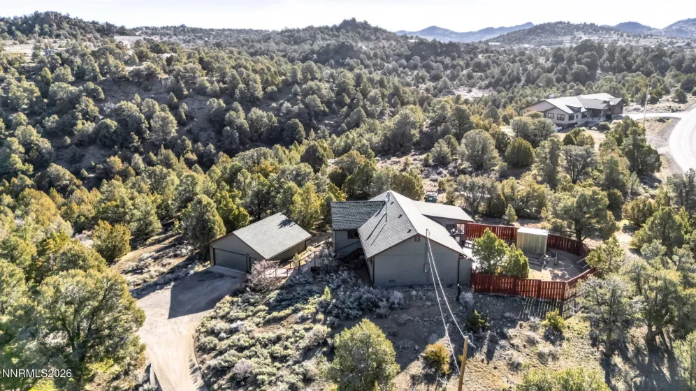 1835 Lousetown, Reno, Nevada 89521, 3 Bedrooms Bedrooms, ,2 BathroomsBathrooms,Residential,Residential,Lousetown,260002870