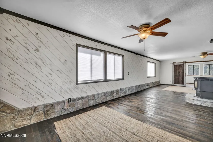 1835 Lousetown, Reno, Nevada 89521, 3 Bedrooms Bedrooms, ,2 BathroomsBathrooms,Residential,Residential,Lousetown,260002870