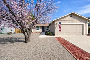204 Poppy Hills, Fernley, Nevada 89408, 3 Bedrooms Bedrooms, ,2 BathroomsBathrooms,Residential,Residential,Poppy Hills,260002878