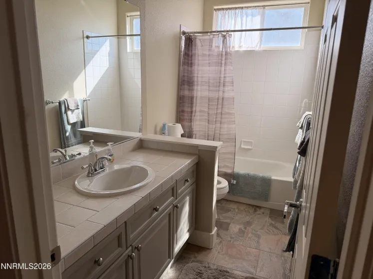 7956 Tres Arroyos, Sparks, Nevada 89436, 4 Bedrooms Bedrooms, ,3 BathroomsBathrooms,Residential,Residential,Tres Arroyos,260002882