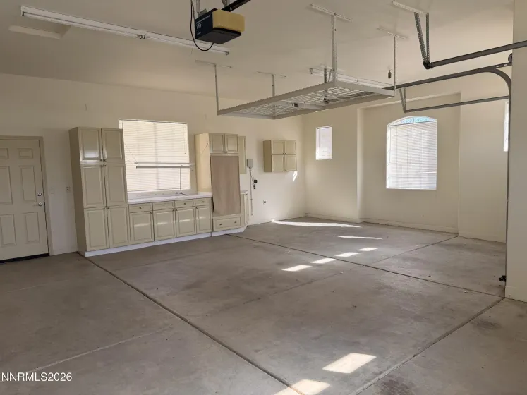 7956 Tres Arroyos, Sparks, Nevada 89436, 4 Bedrooms Bedrooms, ,3 BathroomsBathrooms,Residential,Residential,Tres Arroyos,260002882