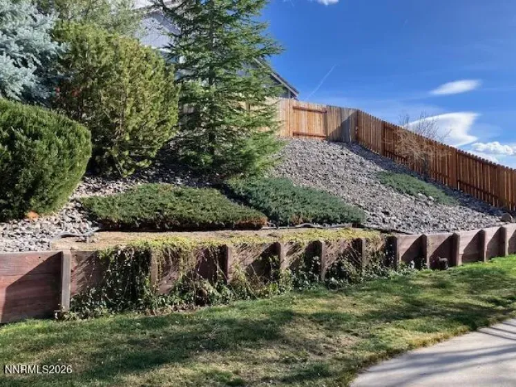 4896 Treetop, Sparks, Nevada 89436, 5 Bedrooms Bedrooms, ,3 BathroomsBathrooms,Residential,Residential,Treetop,260002883