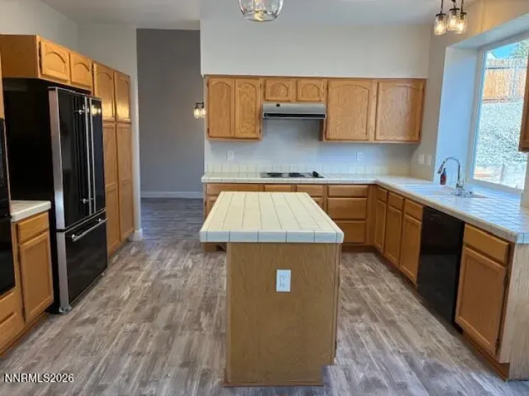 4896 Treetop, Sparks, Nevada 89436, 5 Bedrooms Bedrooms, ,3 BathroomsBathrooms,Residential,Residential,Treetop,260002883