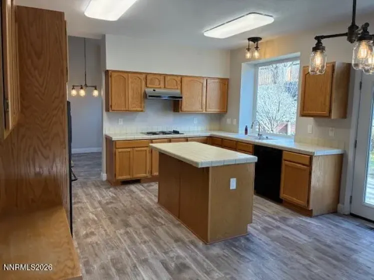 4896 Treetop, Sparks, Nevada 89436, 5 Bedrooms Bedrooms, ,3 BathroomsBathrooms,Residential,Residential,Treetop,260002883