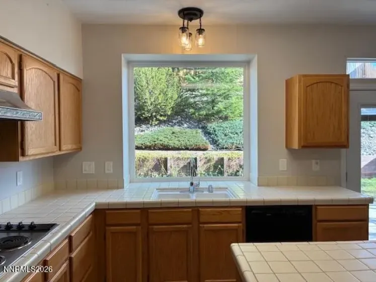 4896 Treetop, Sparks, Nevada 89436, 5 Bedrooms Bedrooms, ,3 BathroomsBathrooms,Residential,Residential,Treetop,260002883