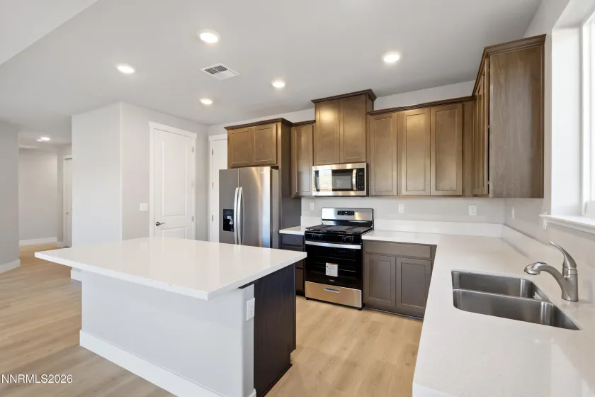 7500 Rambling Rdg, Reno, Nevada 89506, 4 Bedrooms Bedrooms, ,3 BathroomsBathrooms,Residential,Residential,Rambling Rdg,260002896