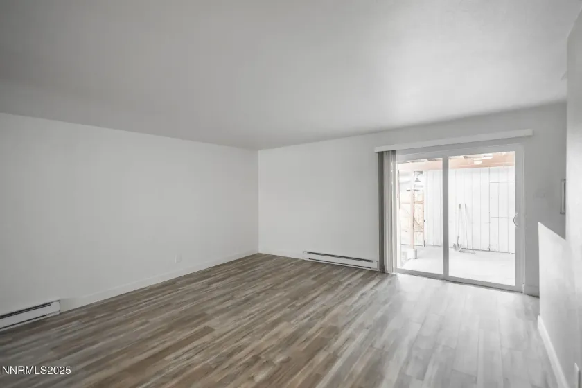 129 Smithridge, Reno, Nevada 89502, 2 Bedrooms Bedrooms, ,2 BathroomsBathrooms,Residential,Residential,Smithridge,250058454