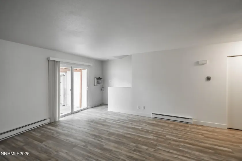 129 Smithridge, Reno, Nevada 89502, 2 Bedrooms Bedrooms, ,2 BathroomsBathrooms,Residential,Residential,Smithridge,250058454