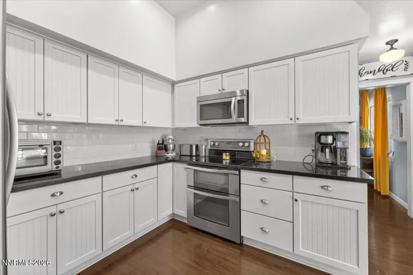 2325 Watt, Reno, Nevada 89509, 2 Bedrooms Bedrooms, ,3 BathroomsBathrooms,Residential,Residential,Watt,260002906